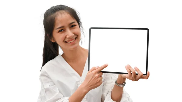 Halve Lengte Portret Van Vrouw Presenteren Digitale Tablet Met Mock — Stockfoto