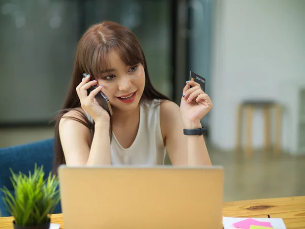 Portrait Millennial Female Calling Smartphone While Holding Credit Card Office — Stock Photo, Image