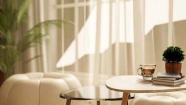 Cam fincanda kahve ve tahta masada saksı bitkisi ve pencere perdesinin yanında balkabağı taburesi olan bir kitap. İç Modelleme, 3D Yapılandırma, 3B Görüntü.