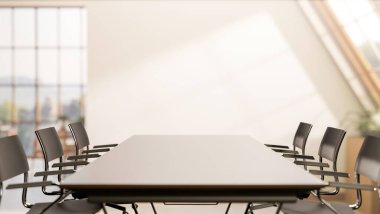 Uzun siyah masa ve ofis şirketinin toplantı odasında dönen sandalyeler. Güneş ışığı tavan penceresinden içeri giriyor. Ürün Ekranı, 3D Görünüm, 3B Görüntü.