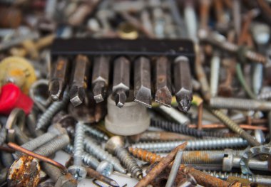 Vida ve Metal inşaat araçları