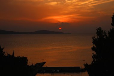 Adriyatik Denizi üzerinde gün batımı