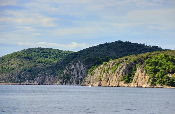 Clipper in Bay — Stock Photo, Image