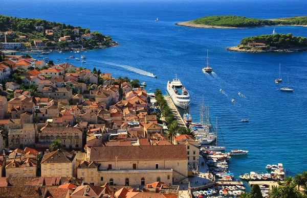 Kustplaats Hvar — Stockfoto