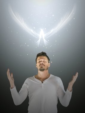 Kutsal ruh için dua eden adamdır