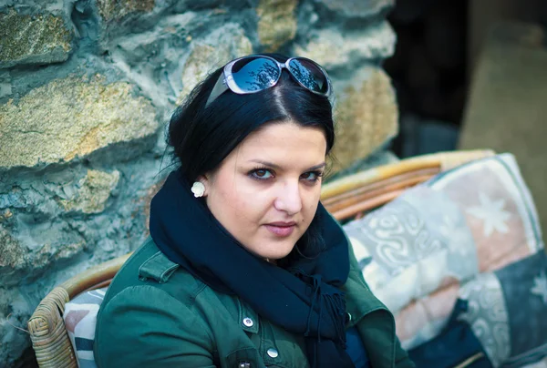 Dark Hair Woman with Sunglasses — Stock Photo, Image