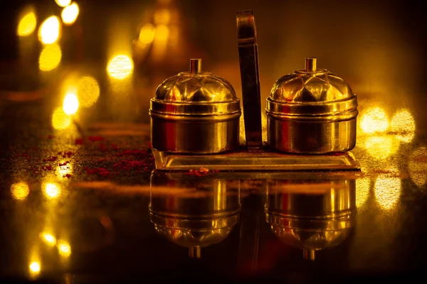 Saffron Kit Box Holding Powder Common Prayers Offered God — Stock Photo, Image