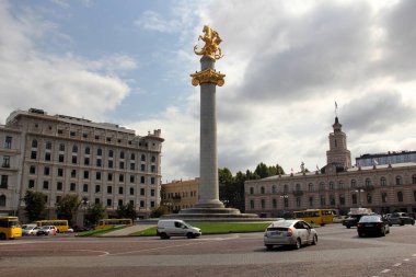 Özgürlük Anıtı Aziz George 'un binicilik heykeli, Özgürlük Meydanı, Tiflis, Gürcistan - 30 Eylül 2017