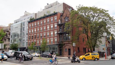 Williamsburg liman bölgesi, Broadway ve Kent Bulvarı, Brooklyn, New York, ABD - 25 Mayıs 2020