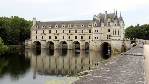 Chenonceau Chenonceau城堡 从法国Indre Loire Chenonceaux Cher河北岸的花园看 2019年7月1日 — 图库照片