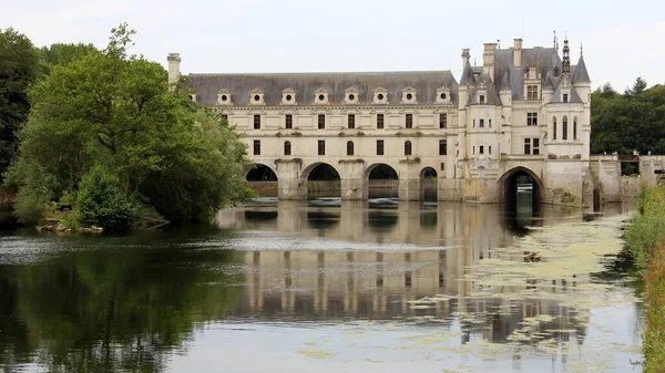 Chenonceau Chenonceau城堡 从法国Indre Loire Chenonceaux Cher河北岸的花园看 2019年7月1日 — 图库照片