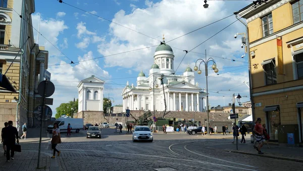 Praça Senado Catedral Vista Uma Rua Lateral Helsinque Finlândia Junho — Fotografia de Stock