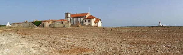 Zpustlý Středověký Klášter Opuštěné Vyprahlé Krajině Barokní Kostel Panny Marie — Stock fotografie