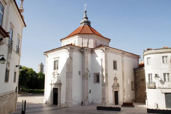 17世紀ポルトガル サンタレムのマニエリスムとバロック様式で建てられ 装飾された敬虔さの聖母教会 2021年7月11日 — ストック写真