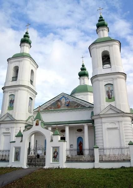 Igreja Ressurreição Construído Estilo Clássico Final Século Xviii Molodi Oblast — Fotografia de Stock