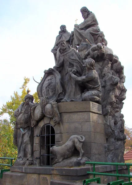 Sochařská Skupina Felix Valoisu Jan Mathy Karlově Mostě Praha Září — Stock fotografie