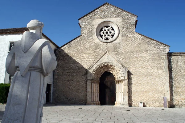 Socha Františka Gotickým Portálem Kláštera Sao Francisco Založená Roce 1242 — Stock fotografie