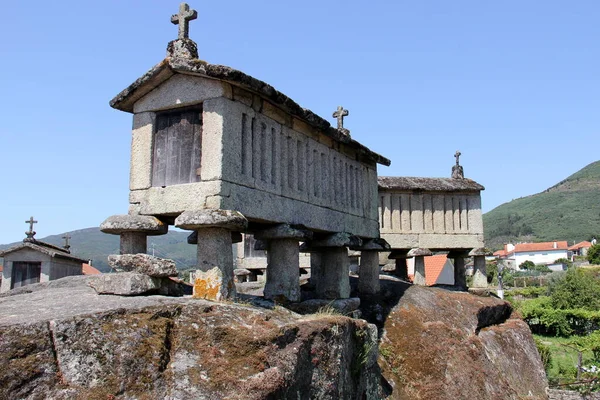 Soajo Nun Tahıl Ambarları Taştan Yapılmış Geleneksel Yapılar Taş Disklerle — Stok fotoğraf