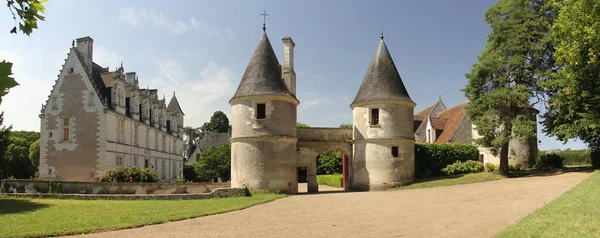 Nitray Kalesi 16. yüzyılda, muhtemelen 13. yüzyıldan kalma, Athee-sur-Cher, Loire Valley, Fransa - 2 Temmuz 2019