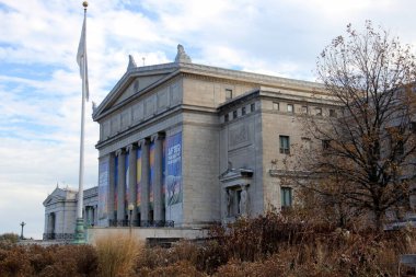 Field Doğa Tarihi Müzesi 'nin güney kapısı, Chicago, IL, ABD - 15 Kasım 2025