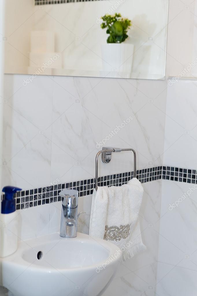 Sink Tap Towels And Bathroom Set Modern Interior Des Hotel Bathroom Sink Tap Towels And Set Modern Interior Design In Light Bright Colors With Mirror Towel