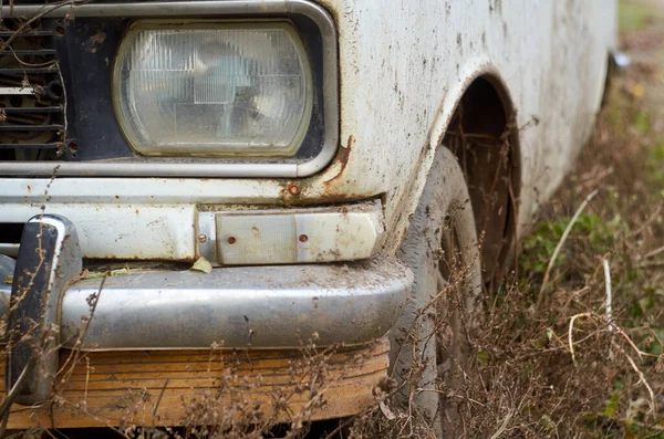 Foto Coche Soviético Abandonado Pueblo — Foto de Stock