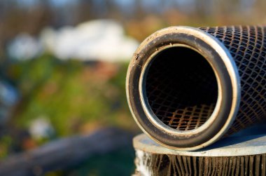 Kullanılmış kamyon hava filtresinin fotoğrafı