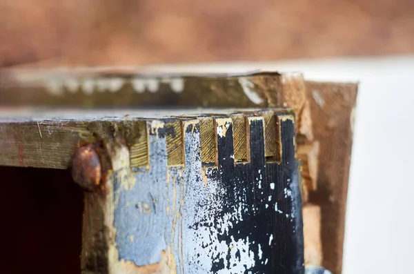 Foto Van Een Hoek Van Een Houten Doos Close — Stockfoto