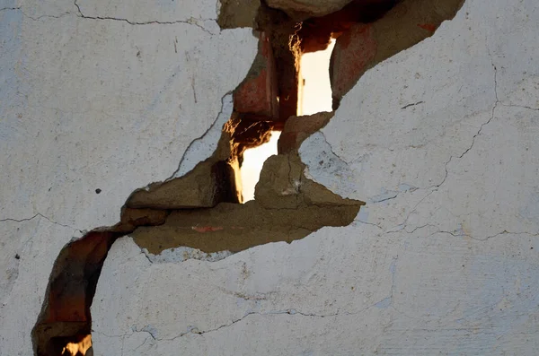 Foto Van Beschadigde Huis Muur Close — Stockfoto