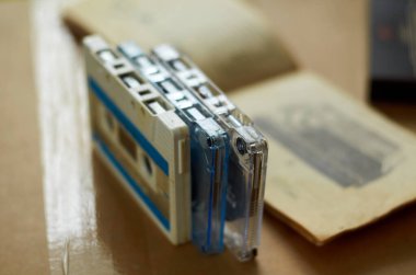 Masada üç farklı ses kaydı var.