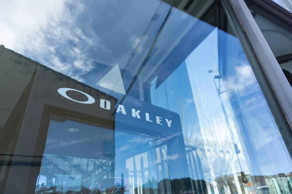Barcelona Spain January 2021 Oakley Brand Glasses Showcase Glass Store — Fotografia de Stock