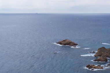 COSTA BRAVA 'daki bazı küçük adaların manzarası