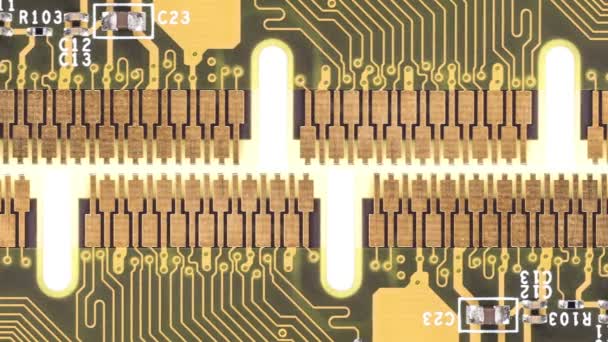 Deux circuits imprimés se déplaçant l'un par l'autre 
