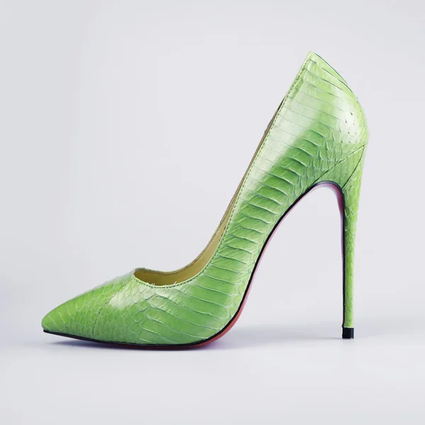 Zielony kobieta moda buty — Zdjęcie stockowe