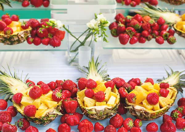 Mesa buffet de frutas — Fotografia de Stock