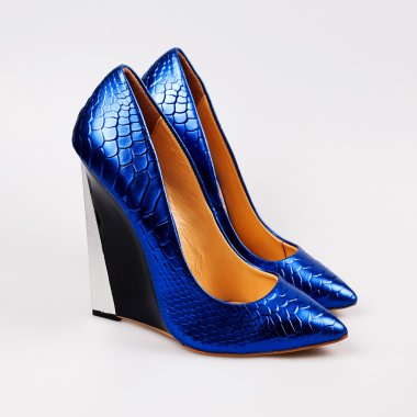 Kadın mavi yüksek topuklu ayakkabılar