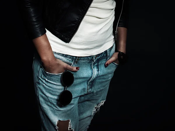 Ropa de moda. jeans y chaqueta — Foto de Stock