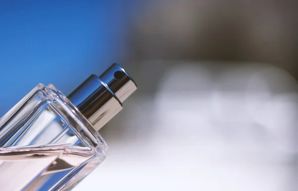Kobiece Perfumy Bliska — Zdjęcie stockowe