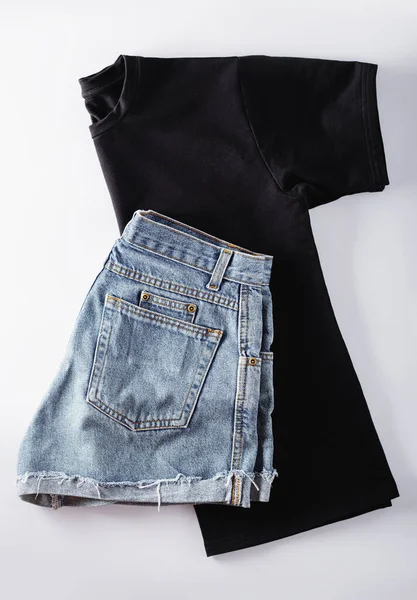Black Shirt Denim Shorts White Background — Stock Photo, Image