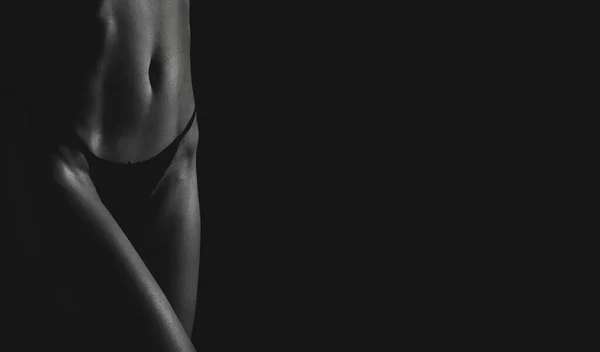 Güzel Kadın Vücudu Siyah Beyaz — Stok fotoğraf