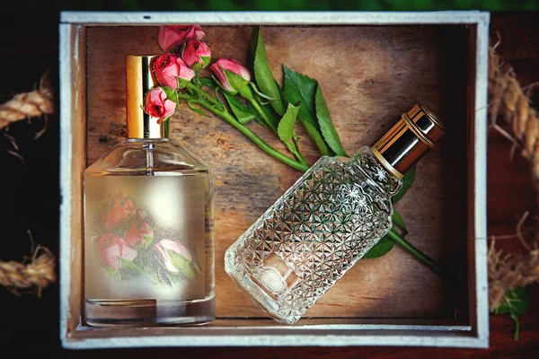 Box s parfémy, dámská radost — Stock fotografie