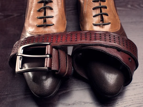 Chaussures en cuir pour hommes — Photo