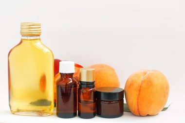 Şeftali banyo esans ve taze meyve