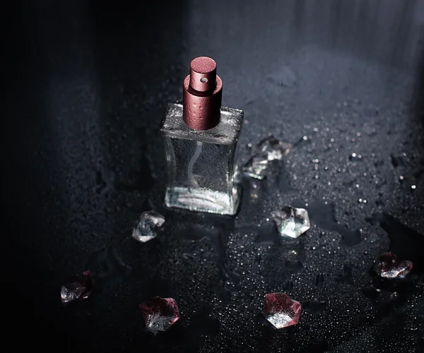 Perfume y gotas — Foto de Stock