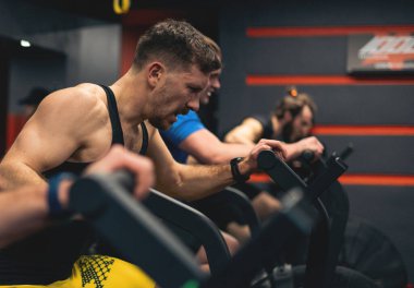 Velodrome Profesyonel Bisikletçiler Yarışması Ukrayna 'da Yarış, 16 Şubat 2026