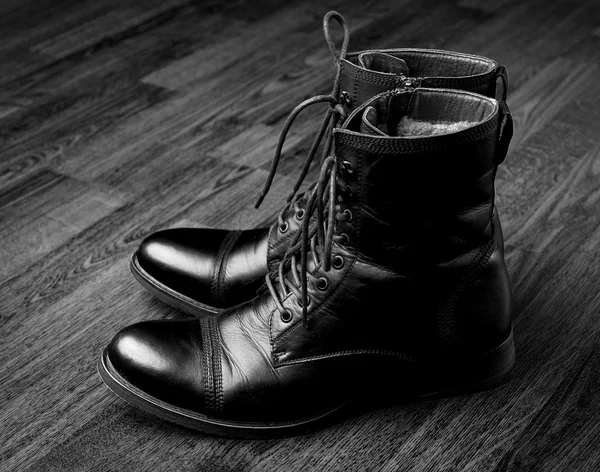 Male black boots — Stock Photo, Image