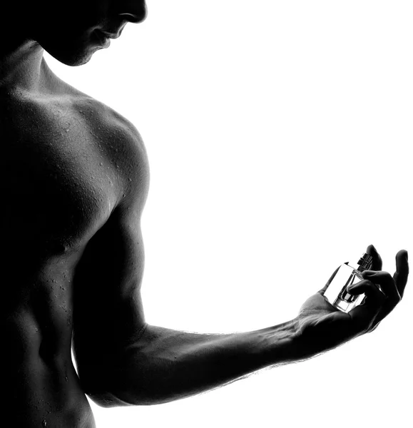 Yakışıklı olan parfüm ile 