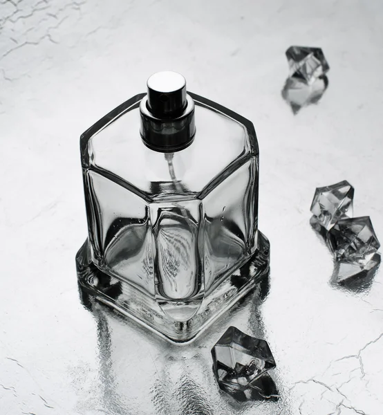 ガラス香水瓶 — ストック写真