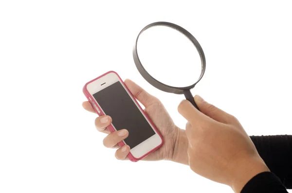 Akıllı telefon veya telefon ve diğer el Büyüteç çok doğru tutarak tutan izole el