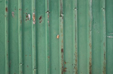 eski yeşil metal çit